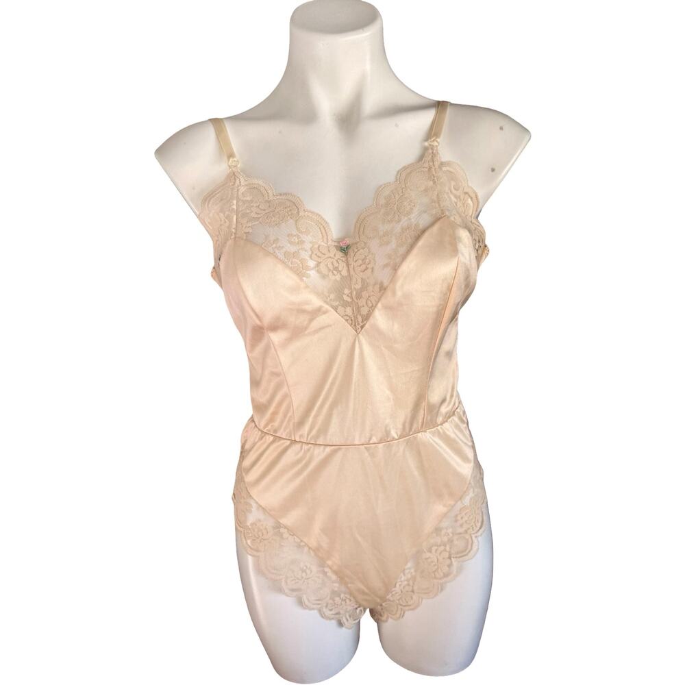 Vintage JCPenney Fantasia 80s Lace Nylon Teddy Rosebud Detail 34 - Picture 2 of 10
